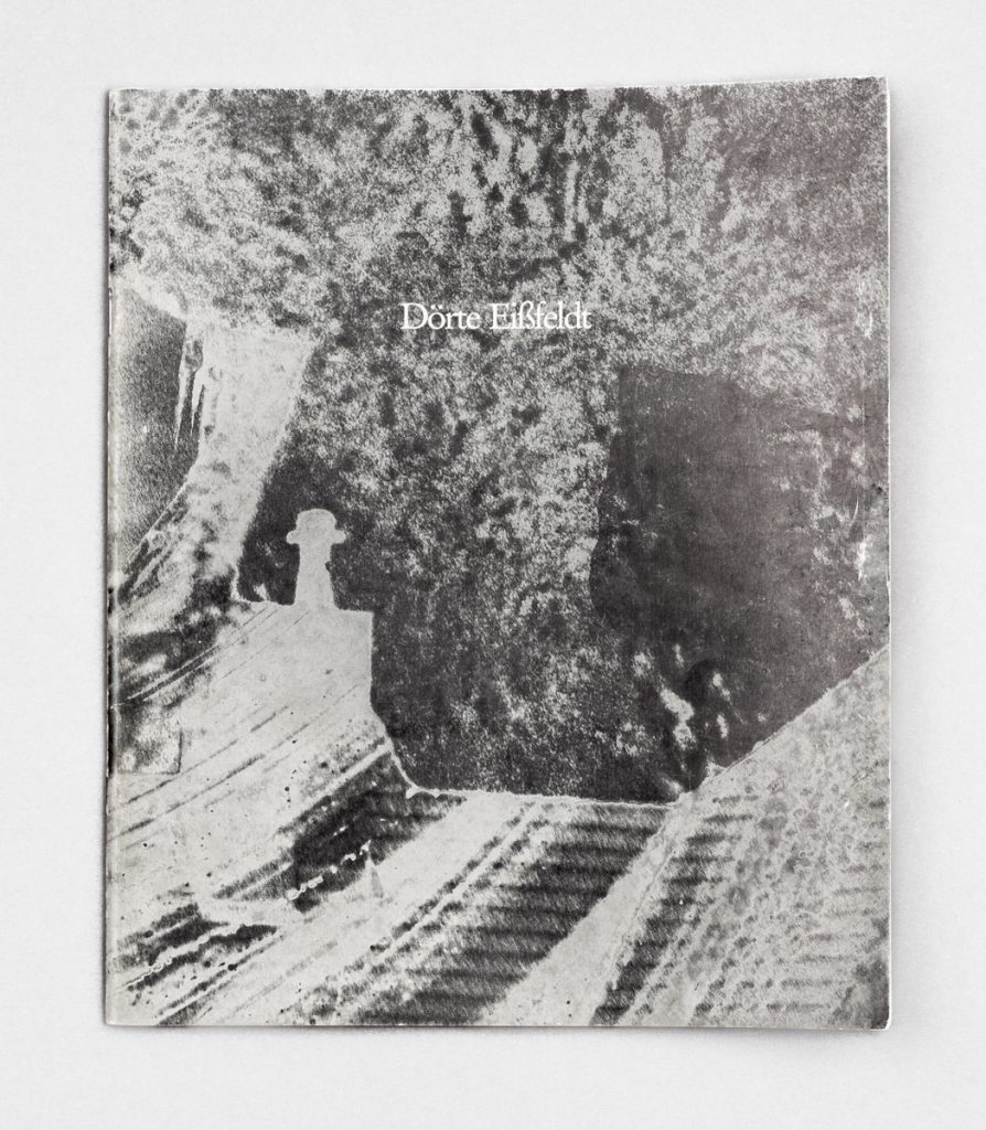 Ein Repro des Buch Lichtmontagen und Werkprozesse von 1987